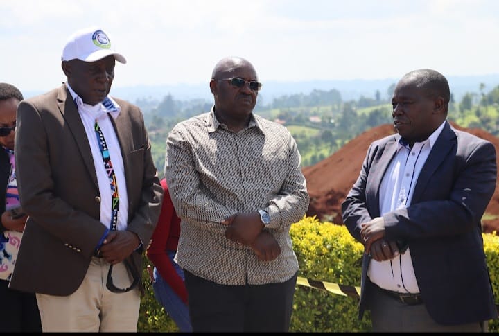 From left; Tana Water Works Development Agency chairman Wanyaga Gathaka, Othaya constituency MP Wambugu Wainaina and Eng. Philip Gichuki at Kaharo area, Othaya yesterday.