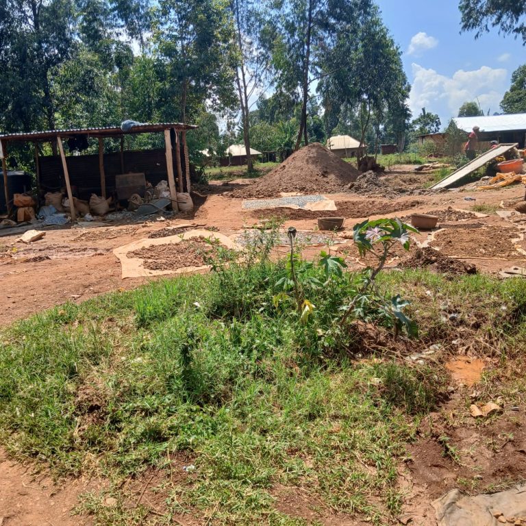 Gold mining in Kitere, Migori County