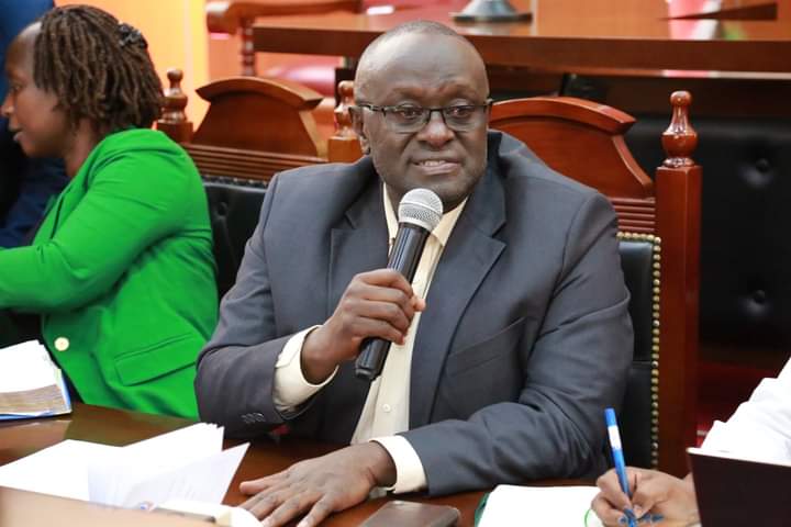 Lawrence Mwaura making his contributions inside the County Assembly of Kiambu chambers.
