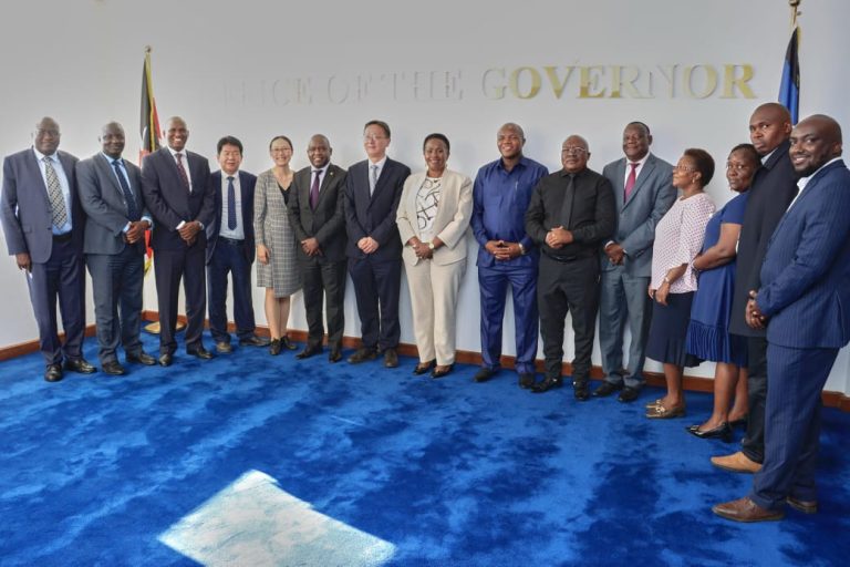 County Government of Machakos representatives, Kenya Water Institute (KEWI) officials, and the Gansu Institute of Water Conservancy representatives.