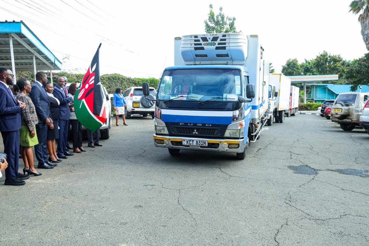 Health Cabinet Secretary Aden Duale while flagging off the vaccines yesterday as other stakeholders looks on.