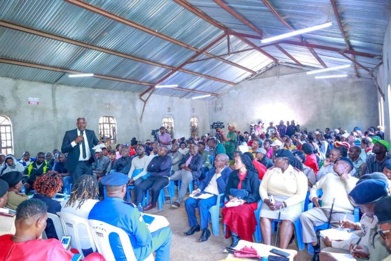 Nyeri Town MP Duncan Maina Mathenge addressing the forum.