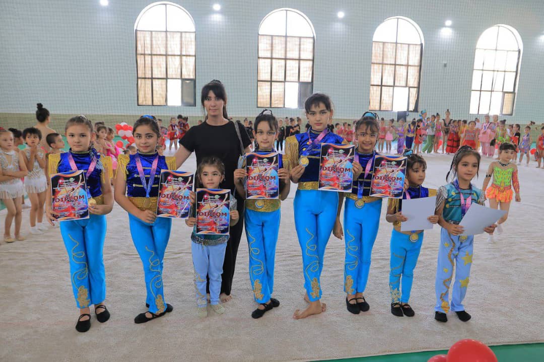 Stars of Rhythmic Gymnastics (2)