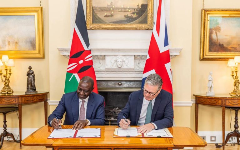 President William Ruto and UK Prime Minister Sir Keir Starmer during the signing of the deals (1)