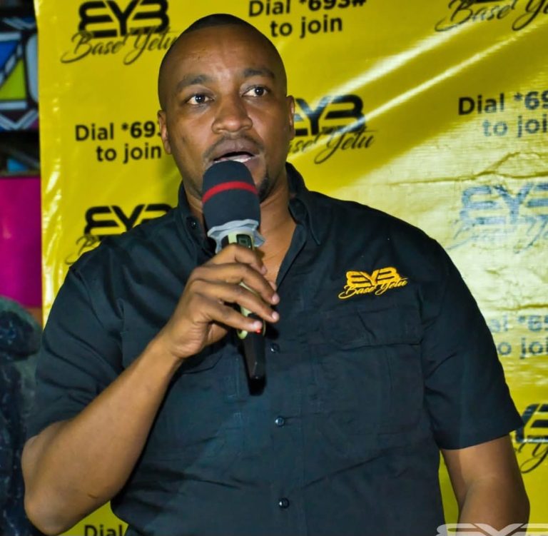 Nick Mararo addressing a youth forum in Nyeri in the past.