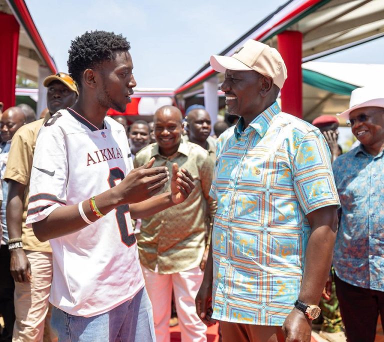 President William Ruto and his deputy Kithure Kindiki interacting with some of the NYOTA beneficiaries in Malindi yesterday.