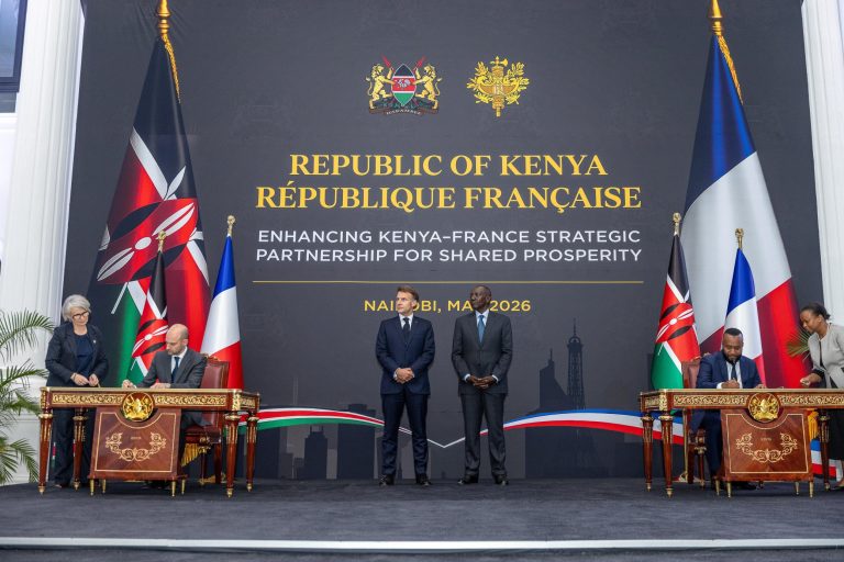 President William Ruto and French President Emmanuel Macron.