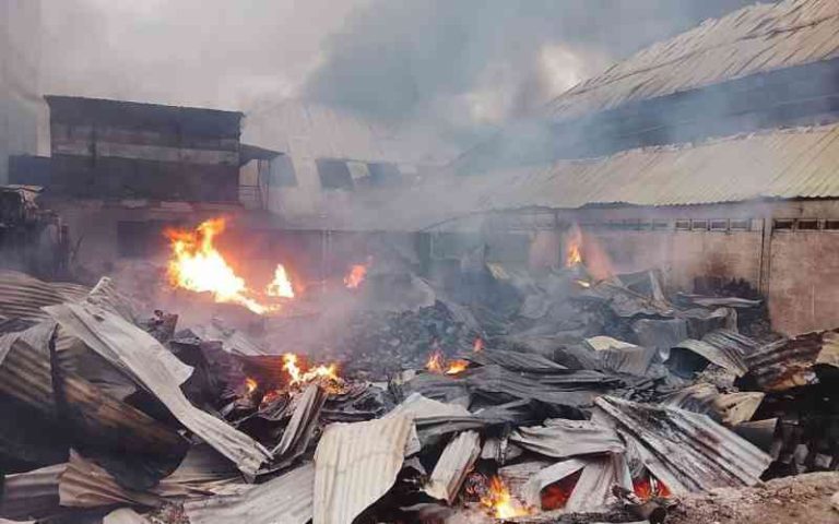 Fire raging down Gikomba Market stalls
