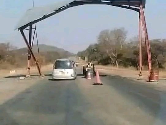 Posh estate entry gate