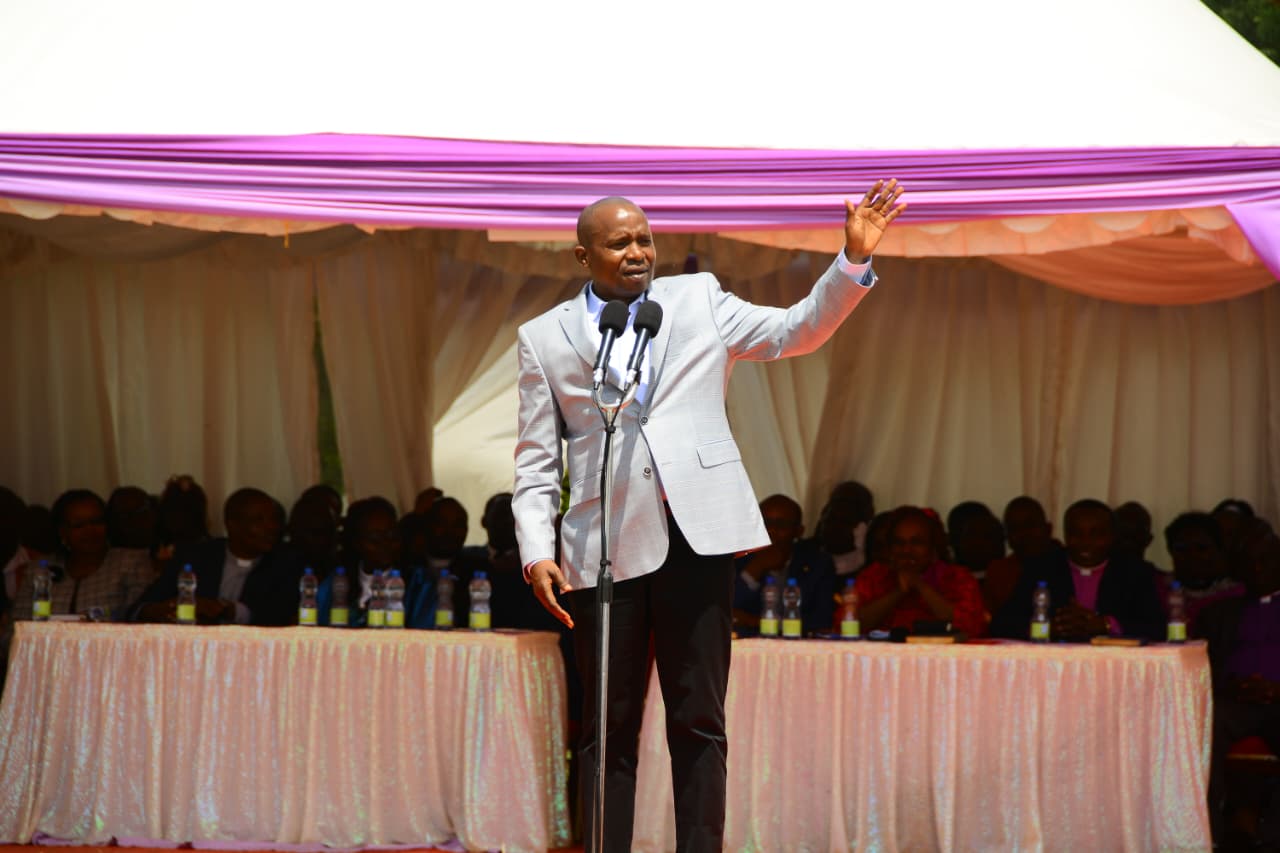 Deputy President Kithure Kindiki adresses residents at Kirigara, Meru County