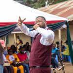 Roosevelt Williams III interacting with learners in Kenya