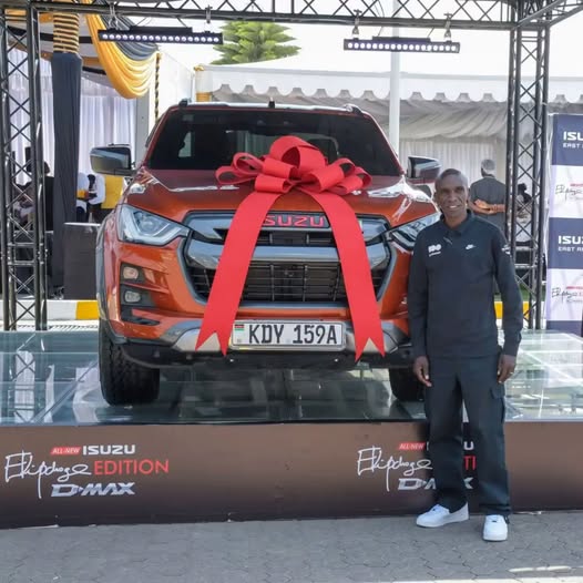 Eliud Kipchoge received the 159th and final Isuzu D-Max Kipchoge