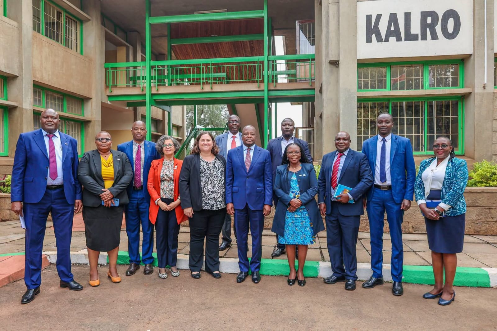 CS Mutahi Kagwe with KALRO officials and other stakeholders during the launching of nationalwide soil testing drive yesterday