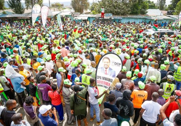 Nyandarua Senator John Methu led a Democracy for the Citizens Party delegation into Nakuru County