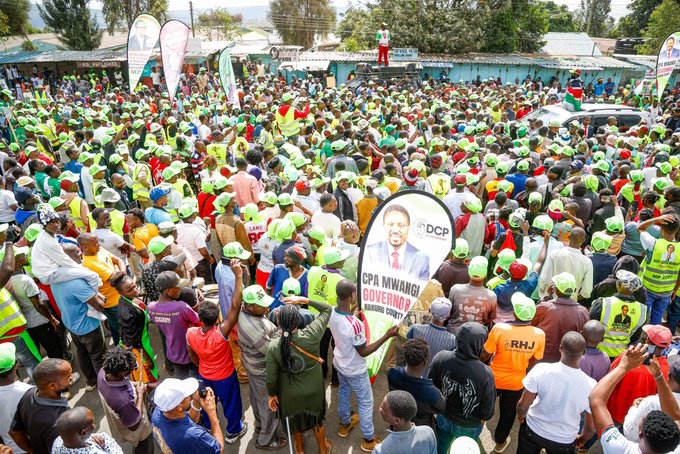 Nyandarua Senator John Methu led a Democracy for the Citizens Party delegation into Nakuru County