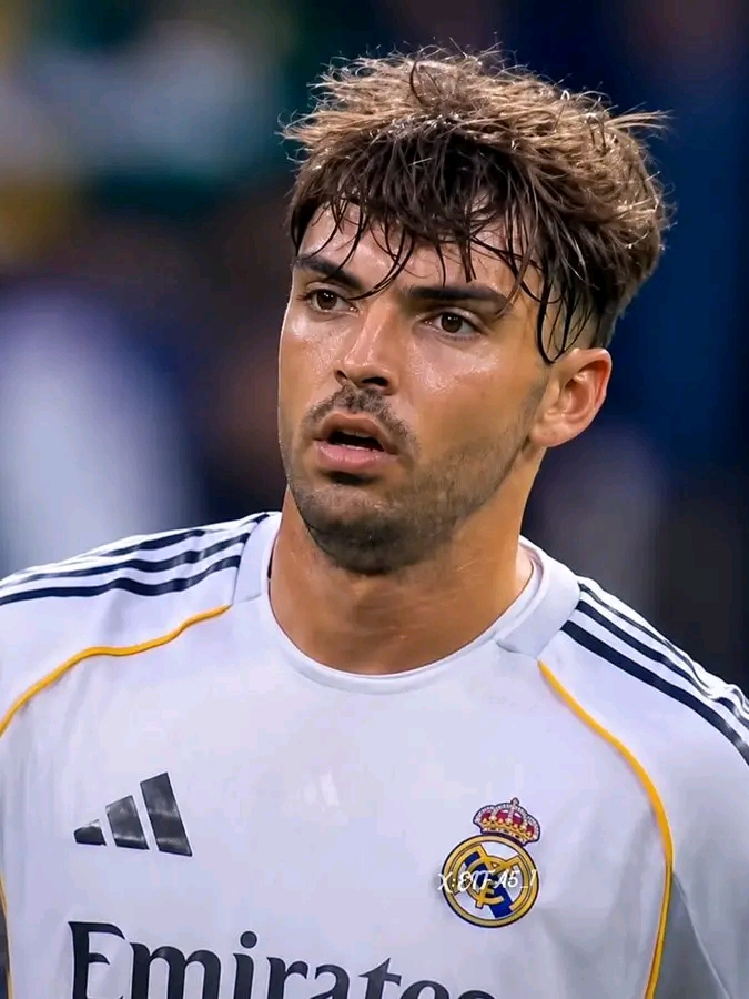 Real Madrid defender Raúl Asencio
