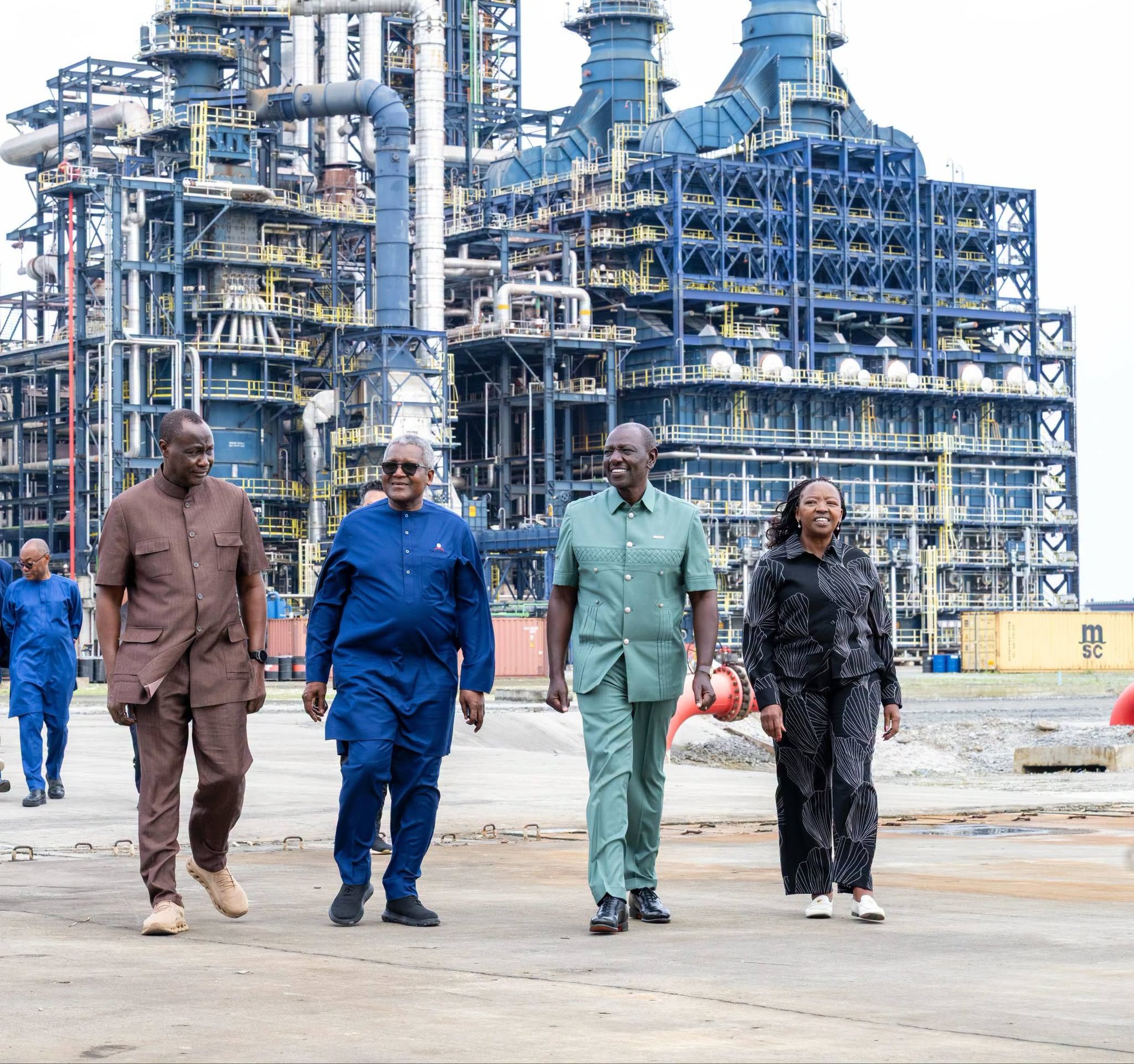 Ruto tours Lagos refinery ahead of Lamu groundbreaking next week 1