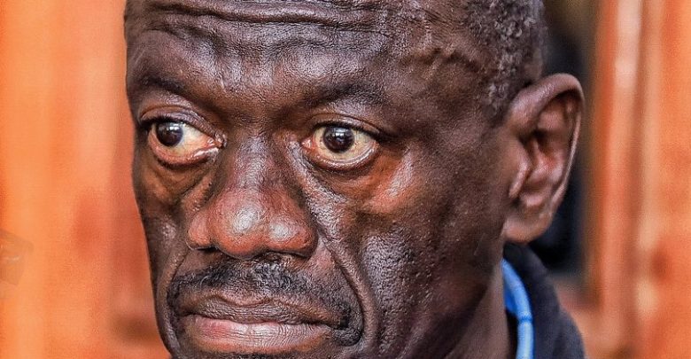 Dr Kizza Besigye Kifefe