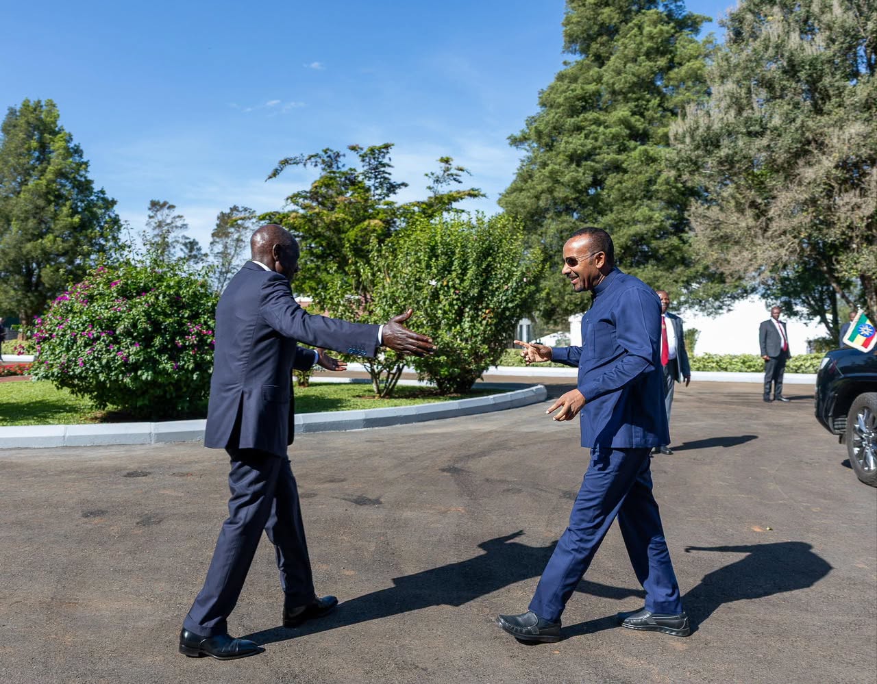 Ethiopian Prime Minister Abiy Ahmed is welcomed by President William Ruto