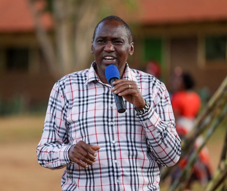 Kareke Mbiuki addressing residents at a past event