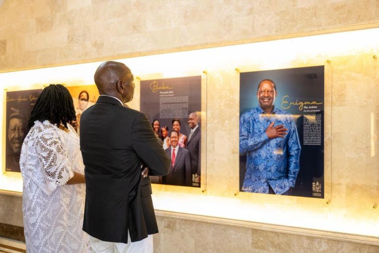 Ruto leads nation in honouring Raila at Bondo mausoleum dedication 9