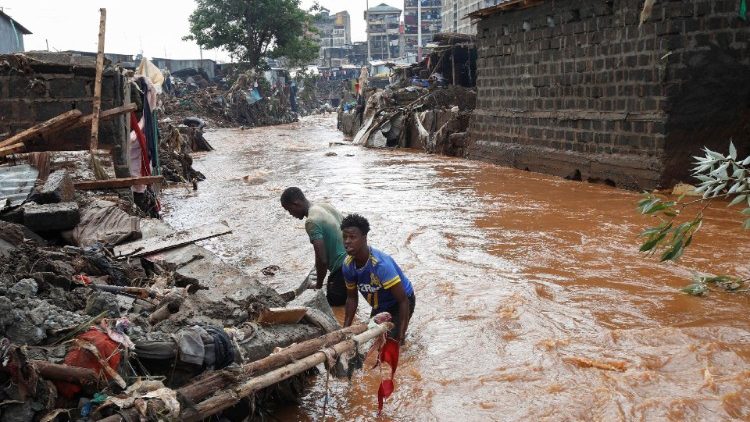 Severe floods ravage Nairobi in past
