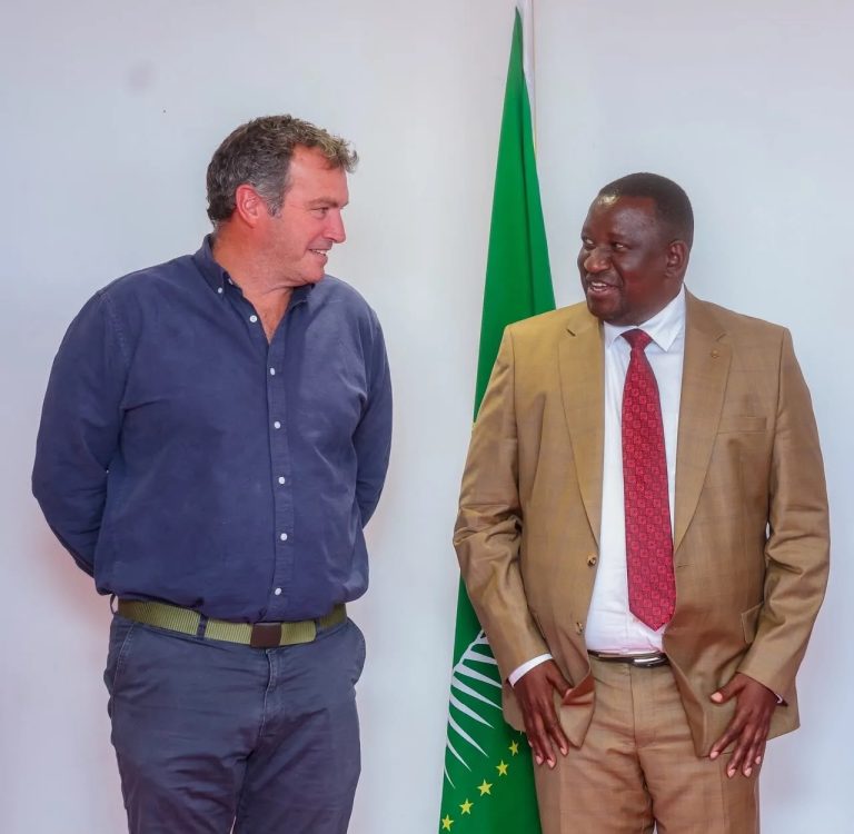 WRC Safari Rally CEO Carl Tundo having a chat with Sports CS Salim Mvurya