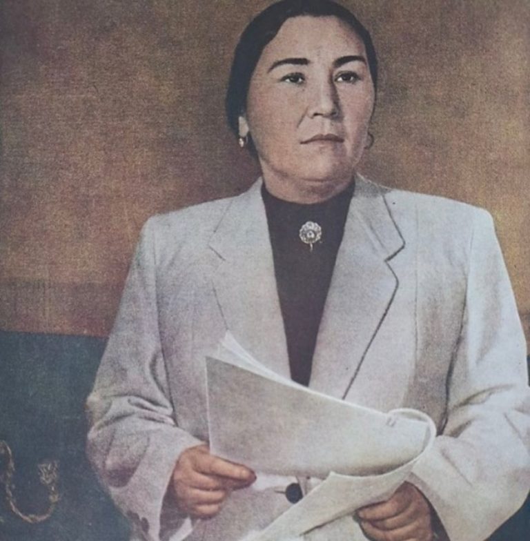 Xadicha Sulaymonova